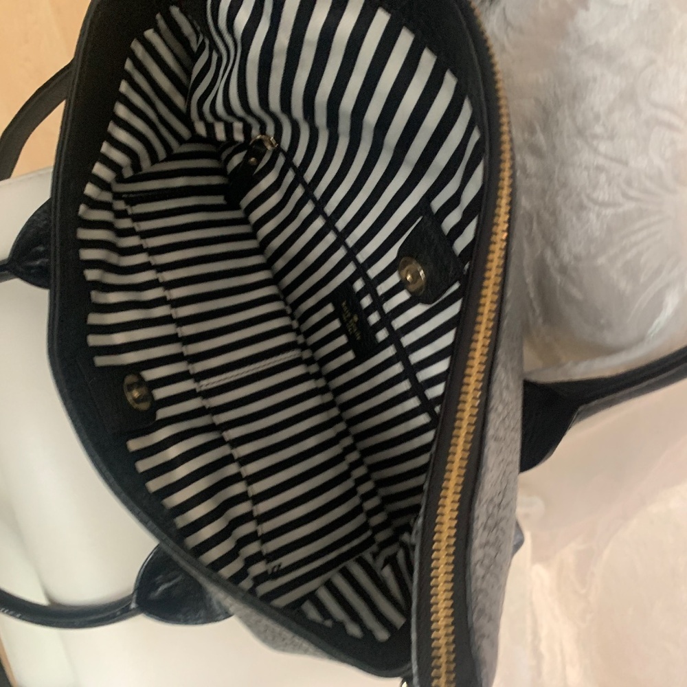 Kate Spade in Excellent Condition - Picture 12 of 16